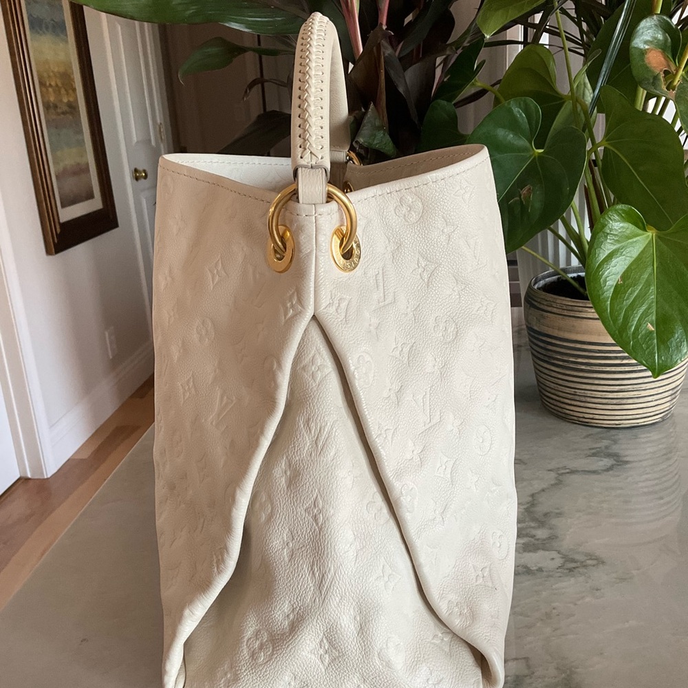 SOLD Amazing Louis Vuitton Artsy MM Cream - Picture 3 of 16